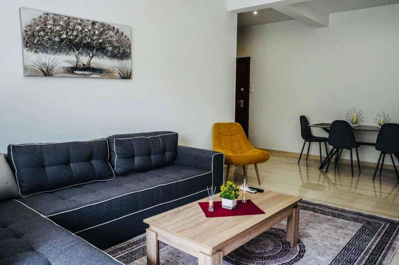 Silver Central Apartment Volos Exterior photo
